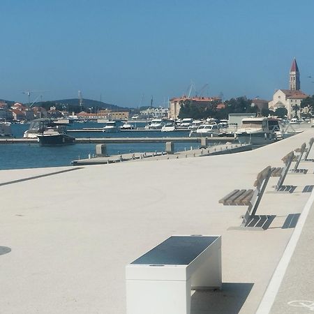 La Petit Apartment Trogir Exterior foto