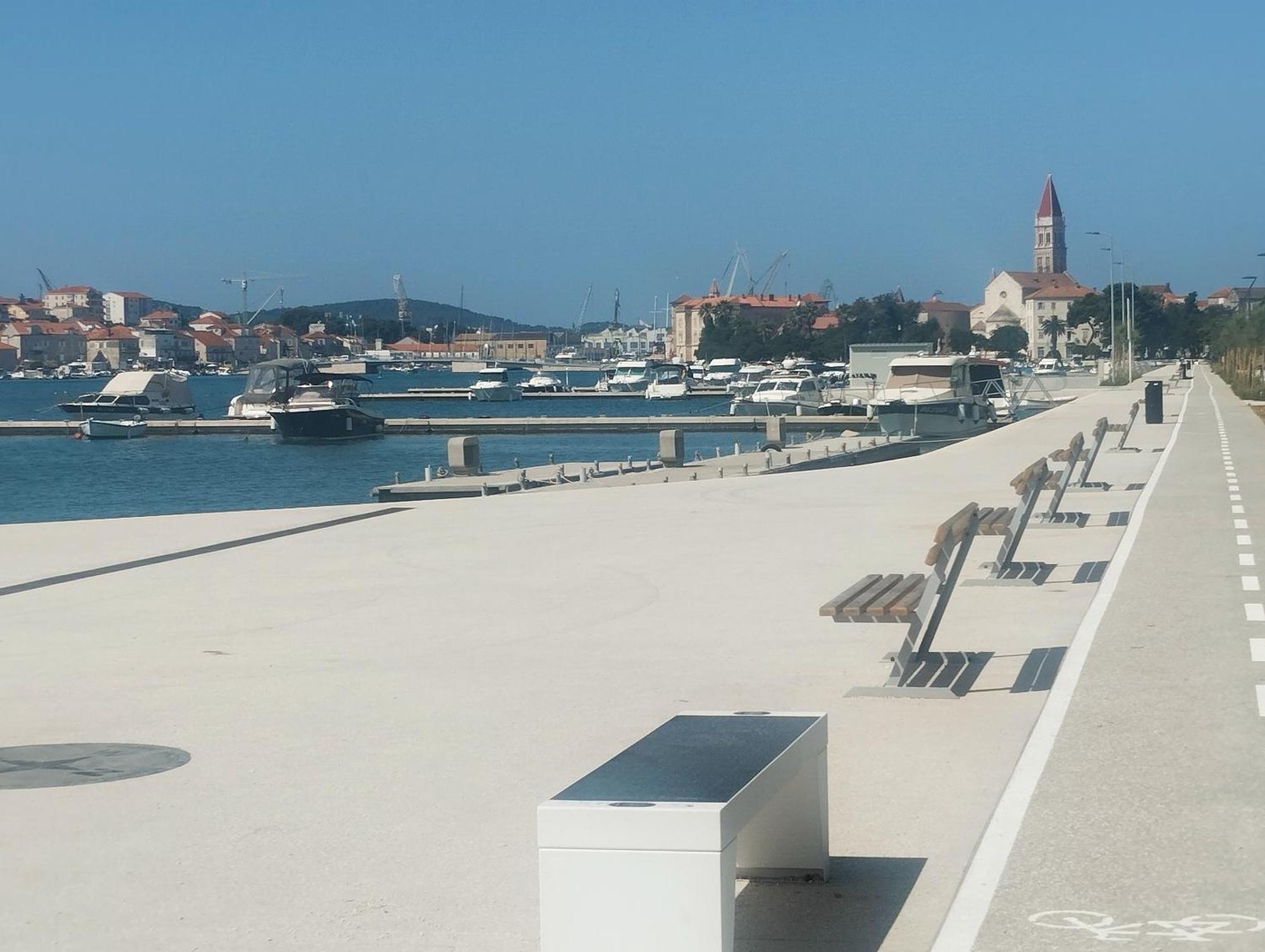 La Petit Apartment Trogir Exterior foto